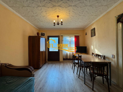 Casa partial renovata, P + E, dependinte, foisor, judetul Brasov, comuna Bran
