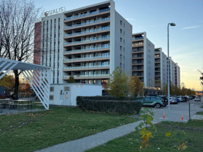 Mall Coresi, Qualis 2, ap cu doua camere modificat open - space, GENEROS, 67 mp 