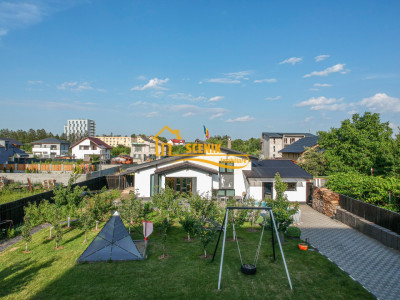 Casa, D + P + etaj inalt, cartier Tractorul, str. George Bacovia