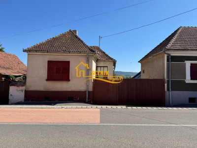 Comuna Augustin, casa batraneasca, locuibila, necesita renovare!