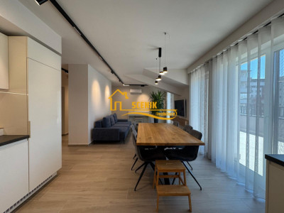 Penthouse de exceptie, vedere Tampa, acces exclusivist cu liftul pana in apart!!