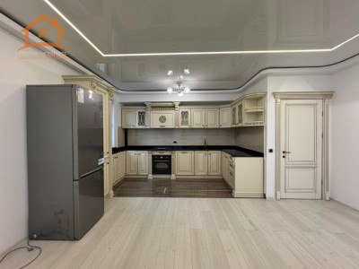 Isaran, ap. cu 4 camere, parter inalt, 1ideal transformare in spatiu comercial