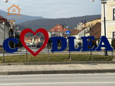 Rezervat! Codlea, zona Nordului, de vanzare apart. cu doua camere 